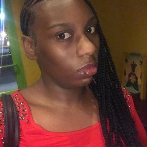 Meet your Posher, Kendralia